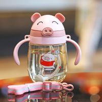 儿童水杯带吸管防摔防漏防呛学饮杯手柄幼儿园宝宝便携可爱饮水瓶 呆萌小猪粉色直吸款[350ml] [重力球+手柄+便携背带