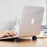 笔记本电脑支架散热托架神器悬空桌面底座吸附式小巧便携磁吸设计 绅士黑[散热脚垫 磁吸收纳]