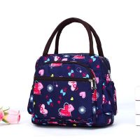 2021新款包包饭盒袋手提妈咪包小布包中年大容量大号学生带饭女包 蓝底爱心