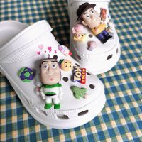 洞洞鞋鞋花可爱装饰卡通diy个性创意少女心拖鞋凉鞋送女友闺蜜 巴斯光年(平底款)码子偏小咨询客服 白色(35-36码)