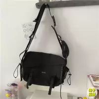 日系原宿潮搭男女中性黑暗黑机能包韩国ins复古大容量工装斜挎包 暗黑机能风斜跨包(无挂件) 收藏店铺 送礼物 优先发货