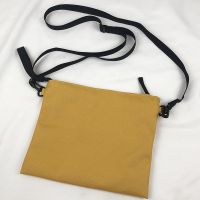 无印良品挎包夏天手机包女小包包轻便简约百搭日系布包斜挎包情侣 暗黄色