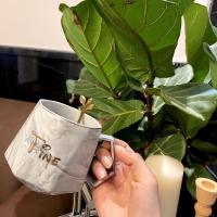 马克杯陶瓷杯带盖勺情侣对杯咖啡杯伴手礼生日礼物办公室水杯家用 石纹灰 杯+盖勺+送贺卡(普通彩盒)