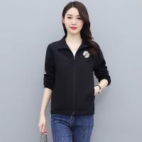 春秋新短款女装外套2021时尚修身显瘦夹克印花韩版立领女装棒球服 黑色 S 80-95斤