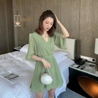 哺乳衣夏季外出V领收腰系带波点雪纺连衣裙辣妈小清新喂奶衣短裙 清新绿色 M[建议体重90-110斤]