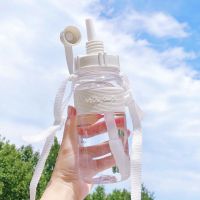 水杯女超大容量带吸管塑料杯学生大号耐摔高颜值韩版便携可爱杯子 白色600ml 单杯+吸管+背带