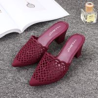 女凉拖鞋外穿夏季新款时尚高跟尖头透气粗跟拖鞋女妈妈防滑果冻鞋 红色 36 标准码