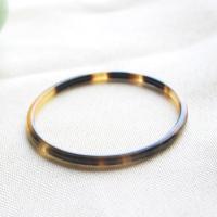 正宗西藏牦牛角镯养生清热天然手镯手环女手链细镯送老人礼物黑色 1个黑黄花细镯 内径52-56mm体重90斤一下