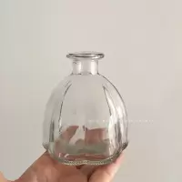 北欧复古玻璃小花瓶 ins风桌面水培小花瓶民宿软装摆件 花朵玻璃花瓶