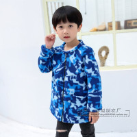 男童羽绒服罩衣绒宝宝小中大秋冬天长袖儿童加厚外套防水护衣围兜 复合绒蓝迷彩 110码（身高110cm以内）