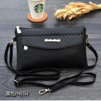 夏日上新格纹斜挎包女包2020新款手拿包女手机包韩版零钱包潮 黑色