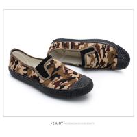 新款劳保鞋男工作鞋耐磨透气夏季低帮农田劳动工地干活橡胶鞋 棕迷彩 38 标准尺码