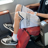 篮球运动短裤男夏季薄款外穿潮流五分沙滩裤大码宽松中裤休闲裤子 白色 M