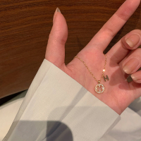 自留字母项链女轻奢小众2021年新款锁骨链精致百搭简约颈链choker H字母项链 电镀真金