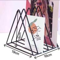 三角书架书挡书籍文件夹收纳架桌上书架北欧风铁艺书立架简易学生 (书架)黑色 5格书架