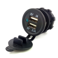 汽车摩托车车载USB手机充电器点烟器插座总成改装车充12-24V通用 3.1A带蓝灯（经典款）