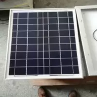 18V30w 多晶太阳能电池板 光伏发电板给12v电瓶充电 18V30w 多晶太阳能电池板 光伏发电板给12v电瓶充电