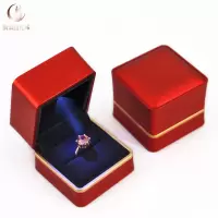 新款发光戒指灯盒LED戒指盒金边项链吊坠盒 红色圆角收缩LED戒指盒