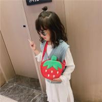 儿童小包包女斜挎包公主时尚宝宝小香风女童小圆包单肩兔子玩偶潮 ++王 家 毛绒 草莓单肩 红色