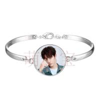 新品陈情令肖战王一博应援手链女中学生手环手镯女手链闺蜜礼物 肖战 金属手链 礼盒包装