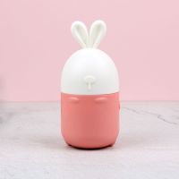 卡通动物小风扇 USB迷你可充电学生手持软叶静音便携充电喷水风扇 胶囊兔橘色+送充电线