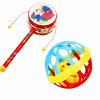 婴幼儿手摇铃玩具宝宝安抚软胶球0-3-6-9-12月牙胶1岁拨浪鼓益智 颜色图案随机 2件 软胶球+平安鼓