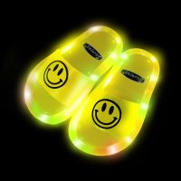 儿童拖鞋夏笑脸发光亮灯室内防滑软底小孩宝宝男女童小童外穿凉拖 淘气笑脸黄色 亮灯款 24-25码(内长14.5cm)