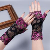 夏季薄款蕾丝防晒手套女骑车防紫外线手套模特队集体舞表演手套 梅红