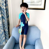 新款儿童泳衣连体短袖男童女童中大童小童防晒男孩宝宝可爱游泳衣 蓝色(男童) M(80-95CM)