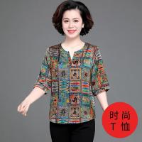 中年妈妈仿真丝上衣洋气印花t恤中老年女夏装奶奶五分袖时尚小衫 绿色印花(上衣) XL(建议110斤以下)