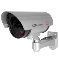 仿真监控摄像头闪烁灯光高度逼真摄像机电池版防盗器模型户外防雨 标准款(一灯闪烁)