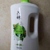 六神家庭装全身持久留香沐浴乳绿茶清爽1.5L(包装随机发放) 六神家庭装全身持久留香沐浴乳绿茶清爽1.5L(包装随机发放