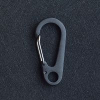 铝合金钥匙扣户外迷你登山挂扣EDC随身背包快挂水瓶挂钩多功能扣 1个装 黑色