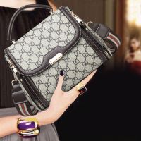 真皮质感包包女韩版时尚百搭单肩斜挎包女包软皮手提包大容量潮包 GD棕色