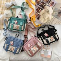 斜挎包女新款小包包可爱帆布包女学生韩版日系文艺ins单肩小方包 腮红熊挂件一个 无配饰