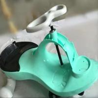 新款卡通版音乐儿童扭扭车摇摆车溜溜车静音闪光论1-8岁宝宝骑行 特小款无音乐无礼包颜色随机