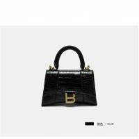 法国小众质感小包包女2020新款潮 b家鳄鱼纹沙漏包mini鹿方宁同款 黑色