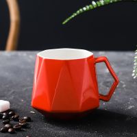 创意北欧风陶瓷马克杯带盖勺男女生个性办公室家用泡茶咖啡喝水杯 轻奢纯红 单杯