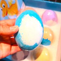 6颗装内藏恐龙蛋儿童泡澡球 裂壳沐浴球盐水气弹清洁除垢促进睡眠 散装一个恐龙泡澡球随机色120g