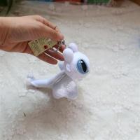 驯龙高手小飞龙钥匙扣无牙仔黑煞白煞恐龙毛绒公仔包包挂件礼物男 白色 小飞龙长约16cm