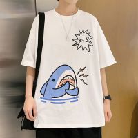 2021新款短袖男生时尚宽松T恤学生潮流落肩可爱小鲨鱼ins港风大码 白色小鲨鱼 M (90-115斤可穿)