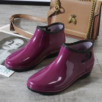 雨鞋女成人短筒防水防滑时尚水鞋女士新款潮流雨鞋雨靴耐磨胶鞋 黑+紫色 36