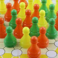 友明跳棋王三色45粒桌游棋儿童益智玩具跳跳棋桌面游戏棋亲子玩具 跳棋王三色45粒棋子