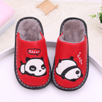 儿童棉拖鞋冬季男童女童室内防滑厚底防水PU卡通皮面保暖大童拖鞋 熊猫红色 27-28码/内长16.5cm[180码]