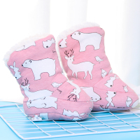 婴儿秋冬羊羔绒棉鞋 宝宝系带步前不掉保暖软底脚套新生加厚靴子 粉色梅花鹿 内长12cm