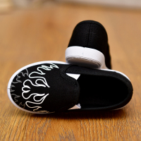 童鞋春秋季透气板鞋儿童小雏菊帆布鞋男女童鞋宝宝单鞋低帮休闲鞋 火焰黑(一脚蹬) 26(内长16.4cm)