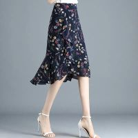 碎花雪纺半身裙夏女2021新款中长不规则高腰流行包臀一步裙鱼尾裙_蓝色花_M80-90斤
