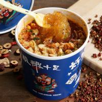 秋亿薯酸辣粉一箱6桶8包料每桶130克_一箱6桶