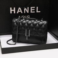 2021秋季包包新款潮菱格链条包女单肩斜挎包潮流时尚女包_Y锁 白色菱格黑链20*15*9