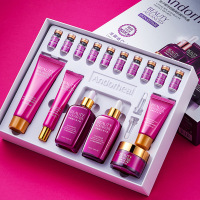 100g+100+100+50g+30g+30g+2 鱼子酱传明酸美肌精华礼盒十六件套 烟酰胺淡纹提亮肤色